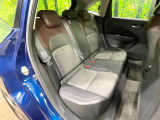コンパクトカーですが、セカンドシートは十分な広さがあり快適にお乗りいただけます♪シートを倒して大きな荷物を積んだりと、用途の幅が広い1台です。