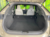後席を格納すると、これだけの広さが!シーンに合わせたシートアレンジで、大きな荷物も積むことが出来ます♪