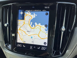 【9インチタッチスクリーン純正HDDナビ】「Apple Car Play」「Android Auto」対応のボルボ先進ナビゲーション「SENSUS」。最新地図データへ無料更新してお渡しします。