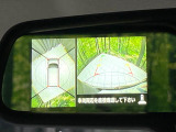【アラウンドビューモニター】専用のカメラにより、上から見下ろしたような視点で360度クルマの周囲を確認することができます☆死角部分も確認しやすく、狭い場所での切り返しや駐車もスムーズに行えます。
