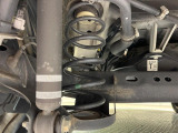 お車を安心してお乗りいただく為には、足回りの定期点検が欠かせません。サービスサポート(有償保証)では無料点検もご提供しており、安心のカーライフをお過ごしいただけるサポート体制が整っています。