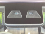 【スマートアシスト】走行中に前方の車両等を認識し、衝突しそうな時は警報とブレーキで衝突回避と被害軽減をアシスト。より安全にドライブをお楽しみいただけます。