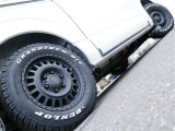 足元はFLEXオリジナルNC-1 16インチ、GRANTRECKタイヤ!