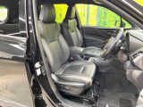 運転席シート廻りは使用感も少なく、良好な状態となっています。前オーナー様が丁寧に使っていたことがよくわかりますね。