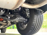 お車を安心してお乗りいただく為には、足回りの定期点検が欠かせません。サービスサポート(有償保証)では無料点検もご提供しており、安心のカーライフをお過ごしいただけるサポート体制が整っています。