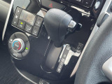 【 シフト 】スムーズなシフトチェンジで快適にお車を操縦していただけます!//