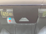 【トヨタセーフティセンス】走行中に前方の車両等を認識し、衝突しそうな時は警報とブレーキで衝突回避と被害軽減をアシスト。より安全にドライブをお楽しみいただけます。