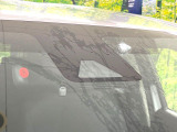 【トヨタセーフティセンス】走行中に前方の車両等を認識し、衝突しそうな時は警報とブレーキで衝突回避と被害軽減をアシスト。より安全にドライブをお楽しみいただけます。