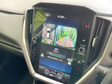 【マルチテレインモニター】車のフロントやサイドのカメラ画像を同時にモニター表示することで、悪路や狭い道を走行時でも周囲の状況確認ができ安心!本格SUVにうれしい装備です♪