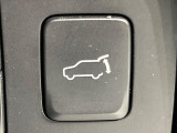 【パワーバックドア】スマートキーや運転席のボタンを押すだけでリアゲートが自動で開閉します!荷物を持っている時や、高い位置にあるバックドアを閉める際に便利な機能です♪
