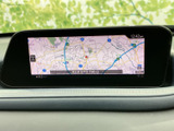 地図上に周辺道路や現在地を表示し、行き先までのルート確認に活用できます。見やすい画面で道順を把握しやすく、初めて訪れる場所へのお出かけにも頼れる装備です。