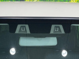 【スズキ セーフティサポート】走行中に前方の車両等を認識し、衝突しそうな時は警報とブレーキで衝突回避と被害軽減をアシスト。より安全にドライブをお楽しみいただけます。