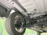 お車を安心してお乗りいただく為には、足回りの定期点検が欠かせません。サービスサポート(有償保証)では無料点検もご提供しており、安心のカーライフをお過ごしいただけるサポート体制が整っています。
