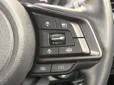 【全車速追従機能付クルーズコントロール】高速道路での長距離走行が楽に!!自動で速度を保つクルーズコントロールが、衝突軽減システムと連携し、前方の車両を感知して車間を保つように速度調節してくれます!!