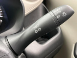 【オートライト】周りの明るさに応じて自動でヘッドライトの点灯・消灯ができる機能です!ライトの付け忘れ・消し忘れなどが無くなり、雨の日や夕方の走行も安心!トンネル通過時も便利ですね♪