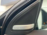 ●harman/kardonサウンドシステム:オーディオ専門メーカーが手掛けるプレミアムスピーカーを装備。多数のスピーカーから、音の粒立ちまで分かる高品質な音楽をお楽しみいただけます。