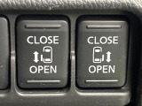 【両側パワースライドドア】スマートキーや運転席のスイッチで後席両側スライドドアの開閉が可能♪電動だから力を入れてドアを開ける必要が無く、小さなお子様でも簡単に開け閉めでき快適です♪