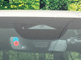 【スマートブレーキサポート】走行中に前方の車両等を認識し、衝突しそうな時は警報とブレーキで衝突回避と被害軽減をアシスト。より安全にドライブをお楽しみいただけます。