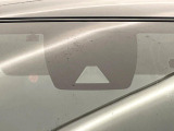 【トヨタセーフティセンス】走行中に前方の車両等を認識し、衝突しそうな時は警報とブレーキで衝突回避と被害軽減をアシスト。より安全にドライブをお楽しみいただけます。
