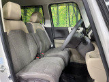 運転席シート廻りは使用感も少なく、良好な状態となっています。丁寧に使われていたことがよくわかりますね。
