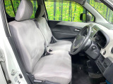 運転席シート廻りは使用感も少なく、良好な状態となっています。丁寧に使われていたことがよくわかりますね。
