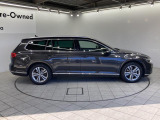 ●Volkswagenを知り尽くしたスペシャリストが隅々まで整備●各モデルの情報がインプットされた専用テスターで過去の細かな不具合を確認。モデルごとや部位ごとに専用スペシャルツールを用いて整備します。