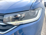 ●LEDヘッドライト:夜間走行時も良好な視界を確保し安心して運転できる高輝度LEDヘッドライトを装備!点灯速度が早く、消費電力も抑えられています。