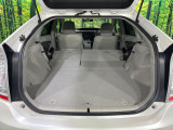 普段のお買い物や通勤、送迎等に十分な荷室スペースを確保しております。セカンドシートを倒すと、大きな荷物の積載も可能です♪