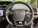 【純正革巻きステアリング】上質な革を使用することで、手にしっかり馴染みとても運転しやすいハンドルです♪
