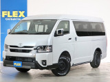 【新車】9型/10人乗り/ガソリン4WD/寒冷地仕様/16インチAW/ベッドキット/床張り施工/純正後席モニター