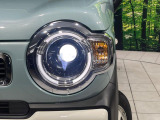 【LEDヘッドライト】悪天候や夜間走行時も良好な視界を確保し安心して運転できる高輝度LEDヘッドライトを装備!点灯速度が早く、消費電力も抑えられています。