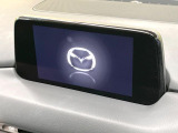 【メーカー純正ナビ】インテリアに溶け込むスタイリッシュな「専用設計」メーカーナビを装備♪視認性や操作性など基本性能にも優れ、より上質なカーライフをお楽しみいただけます。