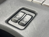 【シートヒーター】寒い日に重宝するシートヒーター!エアコンより早く温まってくれるので寒がりの人も安心ですね♪エアコンの温風は乾燥するから苦手、という方にもをおすすめです。