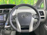 インテリアに合わせたデザインのステアリングは、運転される方のことも考え、運転しやすい形状、大きさです。是非一度、実際に触ってお確かめください。