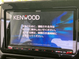 ナビやオーディオをまとめて使える画面を備え、行き先の確認から音楽の切り替えまでスムーズ。表示が見やすく、日々のお出かけを便利にサポートします。