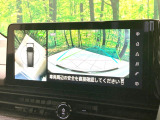 【アラウンドビューモニター】専用のカメラにより、上から見下ろしたような視点で360度クルマの周囲を確認することができます☆死角部分も確認しやすく、狭い場所での切り返しや駐車もスムーズに行えます。