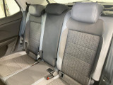 シートは適度な硬さによって長時間の運転でも疲れにくいと定評があります。国産車とは全く違った座り心地ですが、長年培われた欧州の椅子文化をご体感ください。