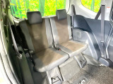 3列目シートはもちろん状態良好☆大人でもゆったりと座って頂けますので、大人数でのお出かけもラクラクです♪ご家族で、気の知れた仲間で、ドライブに行くのが楽しみですね♪