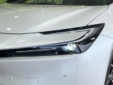 【LEDヘッドライト】悪天候や夜間走行時も良好な視界を確保し安心して運転できる高輝度LEDヘッドライトを装備!点灯速度が早く、消費電力も抑えられています。。