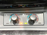 【シートヒーター&ベンチレーション】夏場は涼しい風でお尻や背中の熱やムレを防ぎ、冬はエアコンよりも早く温まってポカポカに!季節を問わず快適に過ごせます。
