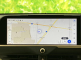 大きく見やすい画面に地図を表示し、目的地や周辺の道路を確認しながら移動をサポート。画面上の案内が把握しやすく、慣れない場所へのお出かけにも便利です。