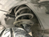 お車を安心してお乗りいただく為には、足回りの定期点検が欠かせません。サービスサポート(有償保証)では無料点検もご提供しており、安心のカーライフをお過ごしいただけるサポート体制が整っています。