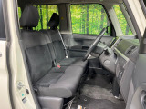 運転席シート廻りは使用感も少なく、良好な状態となっています。丁寧に使われていたことがよくわかりますね。
