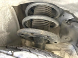 お車を安心してお乗りいただく為には、足回りの定期点検が欠かせません。サービスサポート(有償保証)では無料点検もご提供しており、安心のカーライフをお過ごしいただけるサポート体制が整っています。