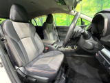 運転席シート廻りは使用感も少なく、良好な状態となっています。前オーナー様が丁寧に使っていたことがよくわかりますね。