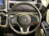【純正革巻きステアリング】上質な革を使用することで、手にしっかり馴染みとても運転しやすいハンドルです♪