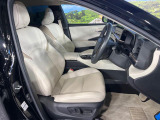 【シートヒーター&ベンチレーション】夏場は涼しい風でお尻や背中の熱やムレを防ぎ、冬はエアコンよりも早く温まってポカポカに!季節を問わず快適に過ごせます。