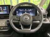 【純正革巻きステアリング】上質な革を使用することで、手にしっかり馴染みとても運転しやすいハンドルです♪