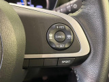 【レーダークルーズコントロール】高速道路での長距離走行が楽に!!自動で速度を保つクルーズコントロールが、衝突軽減システムと連携し、前方の車両を感知して車間を保つように速度調節してくれます!!