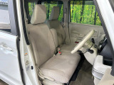 運転席シート廻りは使用感も少なく、良好な状態となっています。丁寧に使われていたことがよくわかりますね。